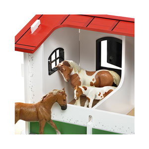 MICKI Stall mit Koppel